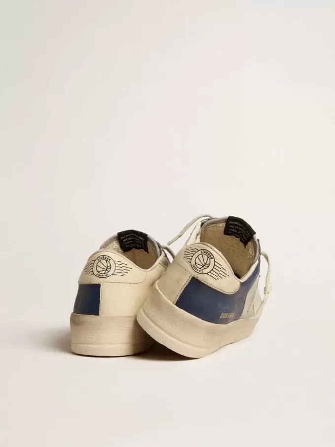 Herren-Sneaker Stardan aus grauem und blauem Leder mit cremefarbenem Stern und Fersenlasche Herren-Sneaker Stardan aus grauem und blauem Leder mit cremefarbenem Stern und Fersenlasche