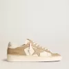 Herren-Sneaker Stardan aus weißem und beigem Leder mit beigem Stern und weißer Fersenlasche Herren-Sneaker Stardan aus weißem und beigem Leder mit beigem Stern und weißer Fersenlasche