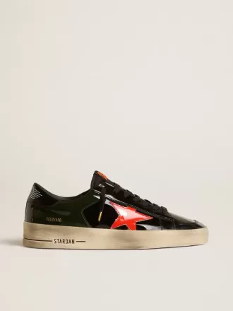 Herren-Sneaker Stardan LAB aus schwarzem und grünem Lackleder mit orangefarbenem Stern
