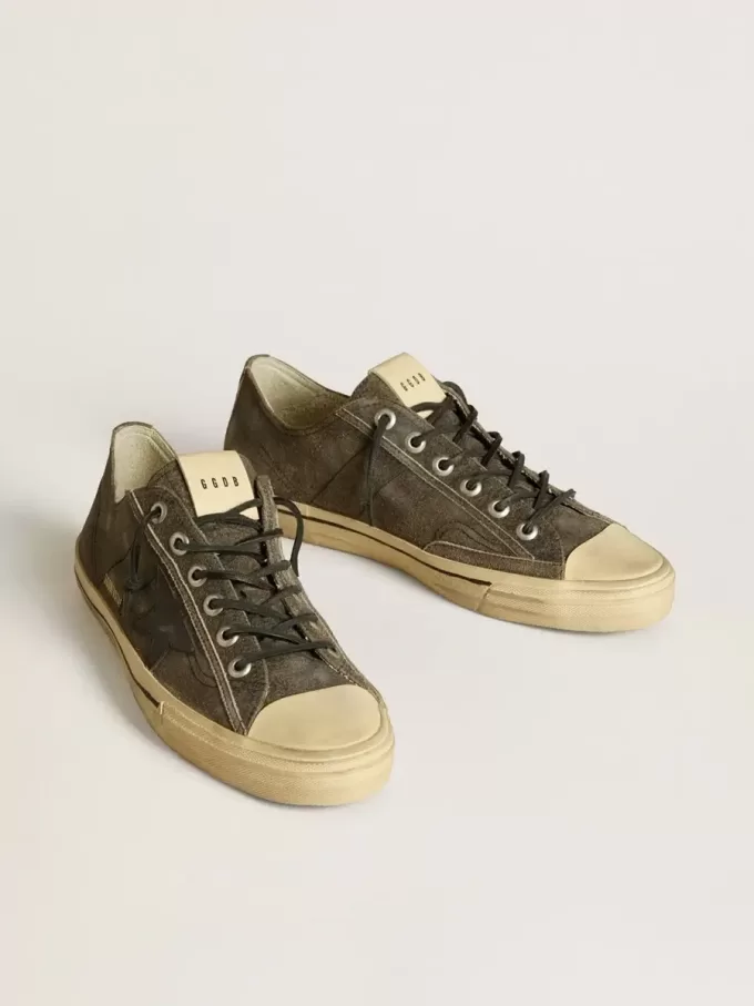 Herren-Sneaker V-Star aus schwarzem Wildleder mit schwarzem Lederstern Herren-Sneaker V-Star aus schwarzem Wildleder mit schwarzem Lederstern