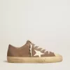 Herren-Sneaker V-Star aus taubengrauem Wildleder mit weißem Nappalederstern Herren-Sneaker V-Star aus taubengrauem Wildleder mit weißem Nappalederstern