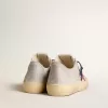 Herren-Sneaker V-Star LTD aus silbermetallischem Wildleder mit rotem Wildlederstern Herren-Sneaker V-Star LTD aus silbermetallischem Wildleder mit rotem Wildlederstern
