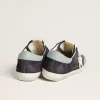 Herren-Super-Star aus mitternachtsblauem Wildleder mit weißem Lederstern und hellblauem Lederabsatz Herren-Super-Star aus mitternachtsblauem Wildleder mit weißem Lederstern und hellblauem Lederabsatz