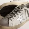 Herren-Super-Star aus weißem Leder mit silbernem Stern und grüner Fersenlasche