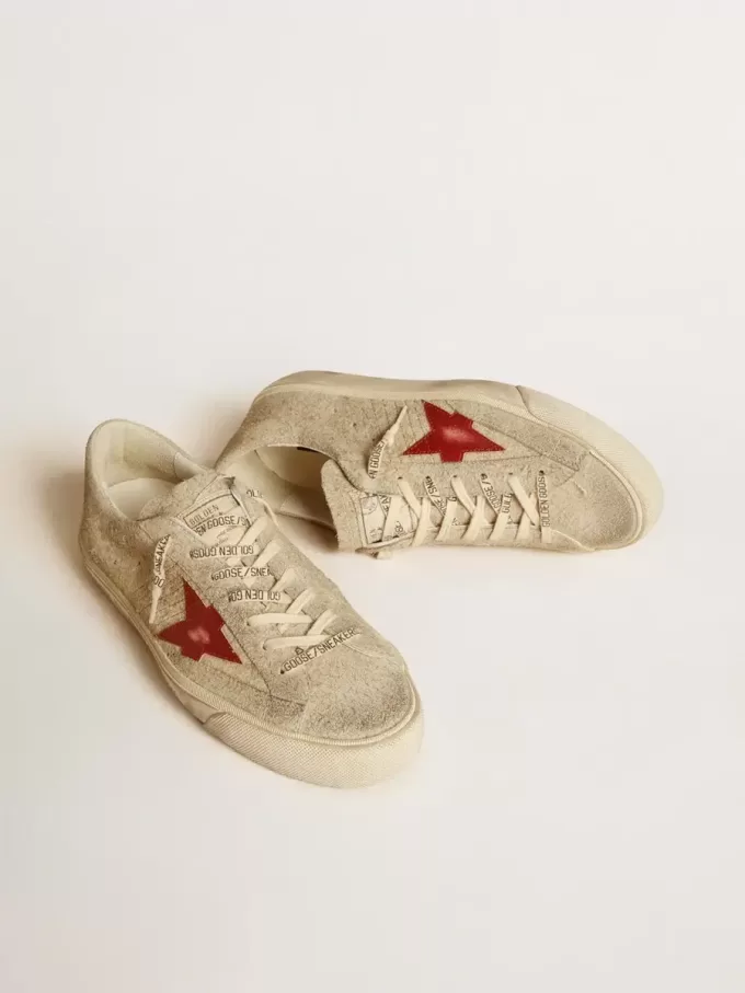Herren-Super-Star LTD aus grauem Wildleder mit rotem Lederstern