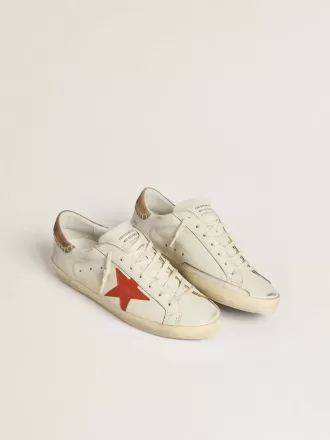 Herren-Super-Star LTD aus Nappaleder mit orangefarbenem Lederstern und tabakfarbenem Wildleder-Fersenlasche Herren-Super-Star LTD aus Nappaleder mit orangefarbenem Lederstern und tabakfarbenem Wildleder-Fersenlasche