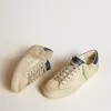 Herren-Super-Star LTD aus Nubukleder mit weißem Lederstern und blauer Fersenlasche Herren-Super-Star LTD aus Nubukleder mit weißem Lederstern und blauer Fersenlasche