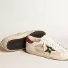 Herren-Super-Star LTD aus Wildleder mit grünem Metallic-Stern und roter Fersenlasche
