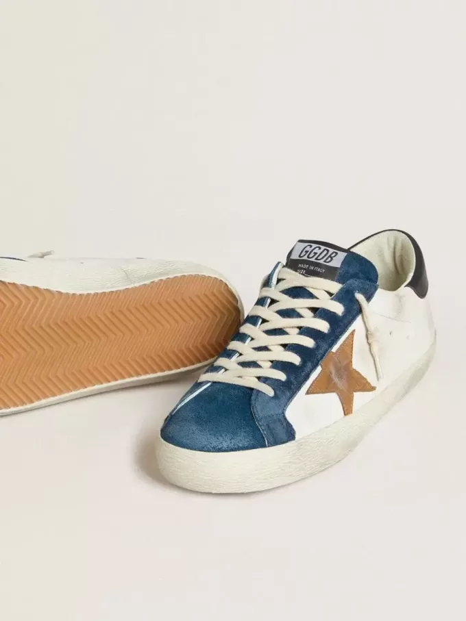 Herren-Super-Star LTD mit tabakfarbenem Lederstern mit Krokodilprägung und schwarzer Lederferse