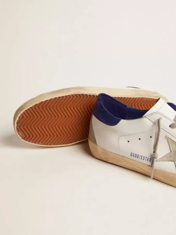Herren-Super-Star mit Wildlederstern und blauer Fersenlasche Herren-Super-Star mit Wildlederstern und blauer Fersenlasche