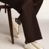 Herren-Superstar mit perforiertem Stern und blauer Fersenlasche Herren-Superstar mit perforiertem Stern und blauer Fersenlasche