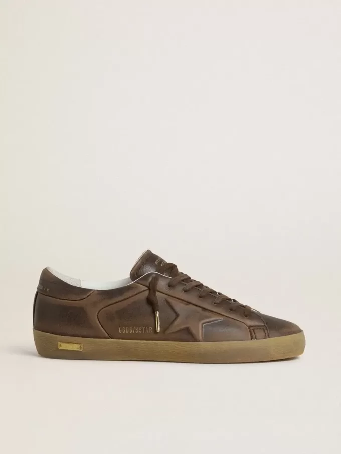 Herren-Superstar mit Stern und Fersenlasche aus braunem Leder in Used-Optik