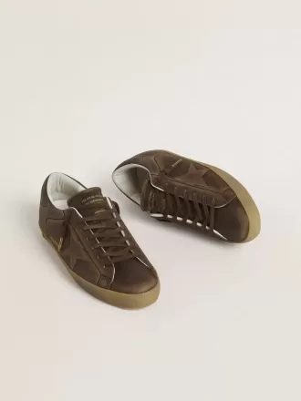 Herren-Superstar mit Stern und Fersenlasche aus braunem Leder in Used-Optik