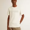 Herren-T-Shirt aus altweißer Baumwolle mit Print und Stickerei Herren-T-Shirt aus altweißer Baumwolle mit Print und Stickerei