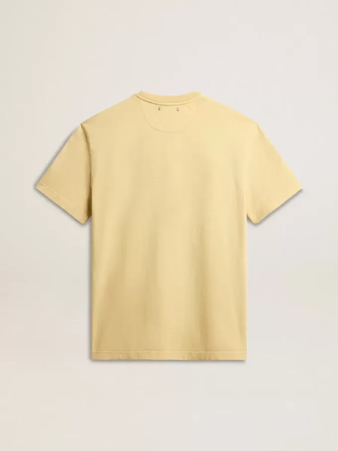 Herren-T-Shirt aus Baumwolle in Hellgelb mit verblasstem Schriftzug Herren-T-Shirt aus Baumwolle in Hellgelb mit verblasstem Schriftzug
