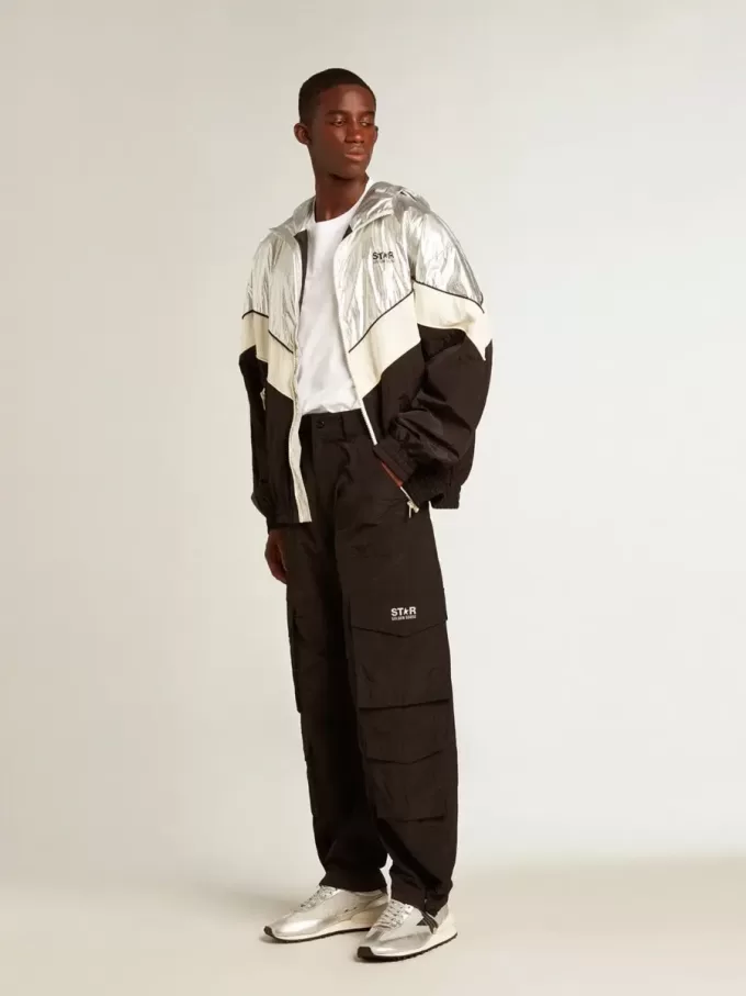 Herren-Windjacke aus silbernem und schwarzem Funktionsstoff