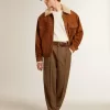 Herrenjacke aus tabakfarbenem Spaltleder mit Lammfellkragen Herrenjacke aus tabakfarbenem Spaltleder mit Lammfellkragen