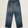 Herrenjeans mit lockerer Passform und mittlerer Waschung Herrenjeans mit lockerer Passform und mittlerer Waschung