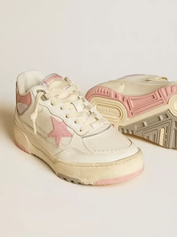 Forty2 für Damen mit rosa Stern und weißer Lederlasche an der Ferse Forty2 für Damen mit rosa Stern und weißer Lederlasche an der Ferse