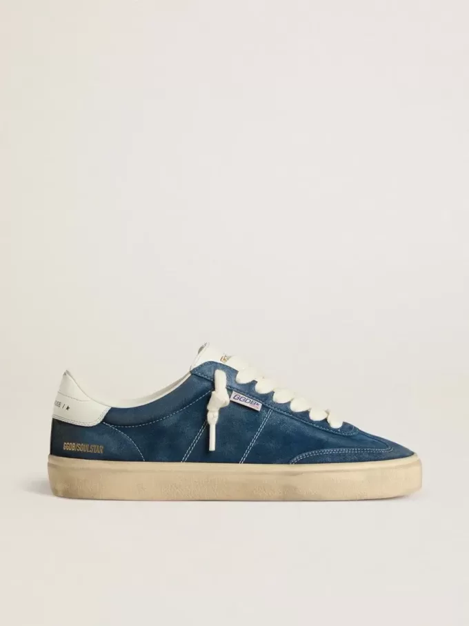 Herrenmodell Soul Star aus blauem Wildleder mit weißer Lederferse Herrenmodell Soul Star aus blauem Wildleder mit weißer Lederferse