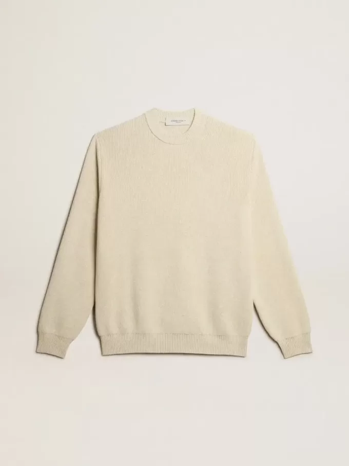 Herrenpullover mit Rundhalsausschnitt aus panamafarbener Baumwolle mit Logo auf der Rückseite Herrenpullover mit Rundhalsausschnitt aus panamafarbener Baumwolle mit Logo auf der Rückseite
