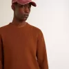 Herrenpullover mit Rundhalsausschnitt und Logo auf der Rückseite Herrenpullover mit Rundhalsausschnitt und Logo auf der Rückseite