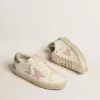 Hi Star aus weißem Leder mit rosa Wildlederstern und rosa Glitzer-Fersenlasche