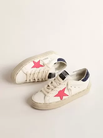 Hi Star mit fuchsiafarbenem Lederstern und blauem Glitzer-Fersenriemen Hi Star mit fuchsiafarbenem Lederstern und blauem Glitzer-Fersenriemen