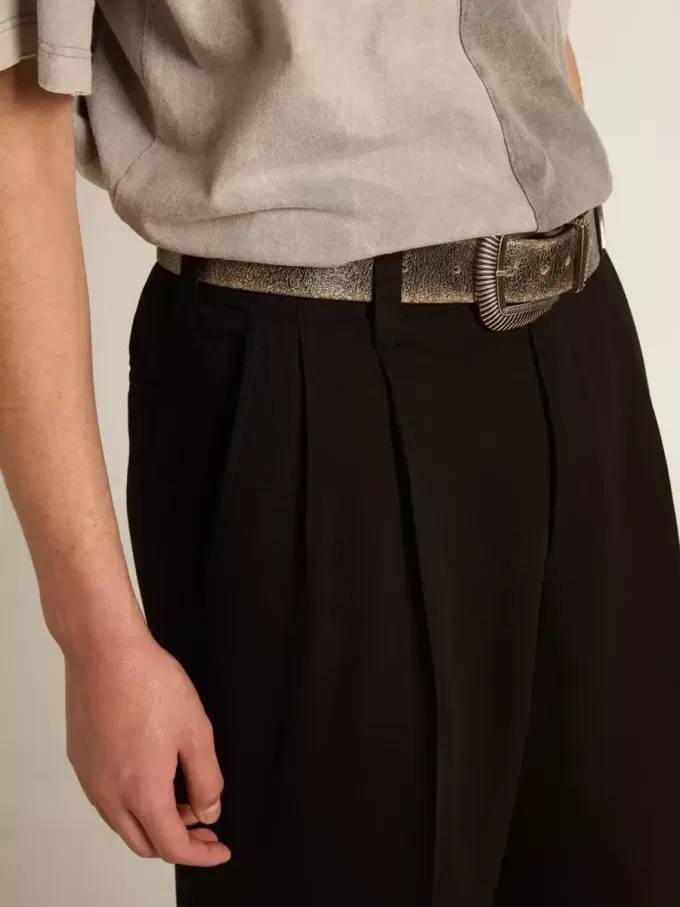 Hose aus schwarzer Woll-Viskose-Mischung Hose aus schwarzer Woll-Viskose-Mischung