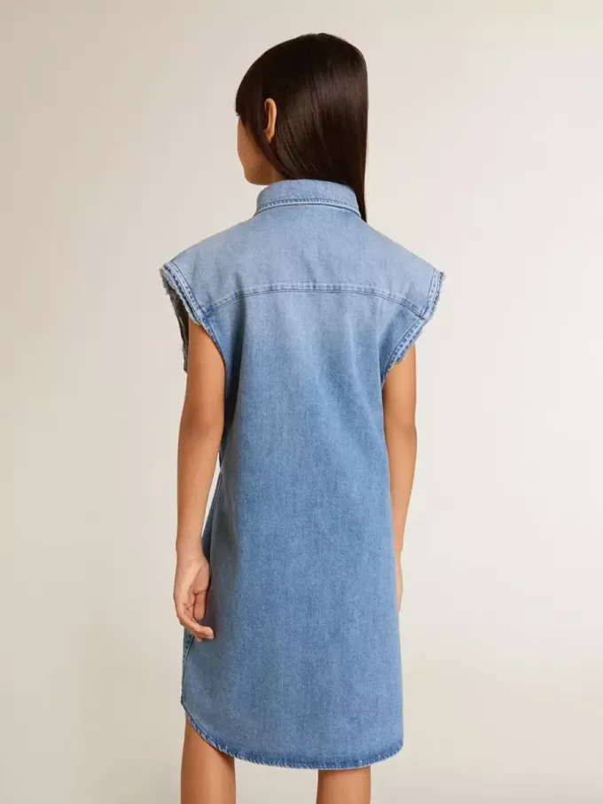 Jeanskleid für Mädchen mit Knoten vorne und Stickerei Jeanskleid für Mädchen mit Knoten vorne und Stickerei