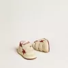 June Junior aus Nappa und Wildleder mit rotem Lederstern und Fersenlasche