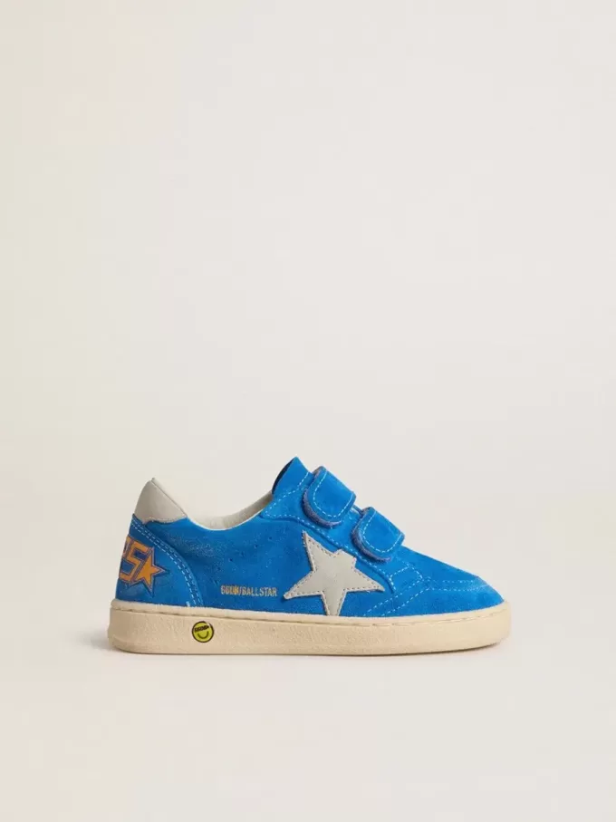 Junior Ball Star aus hellblauem Wildleder mit grauem Nubuk-Stern und Fersenlasche Junior Ball Star aus hellblauem Wildleder mit grauem Nubuk-Stern und Fersenlasche