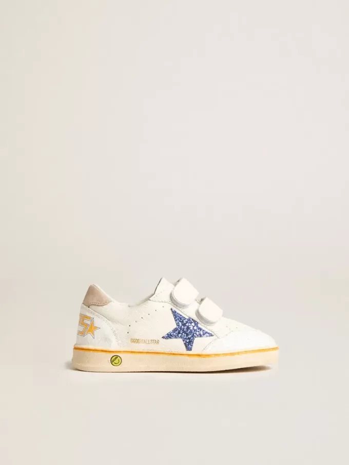 Junior Ball Star mit blauem Glitzerstern und beigem Wildleder-Fersenlasche Junior Ball Star mit blauem Glitzerstern und beigem Wildleder-Fersenlasche