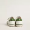 Junior Old School aus weißem Leder mit grüner Nappa-Fersenlasche und grünem Einsatz Junior Old School aus weißem Leder mit grüner Nappa-Fersenlasche und grünem Einsatz