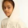 Kapuzensweatshirt in Altweiß mit Aufnähern