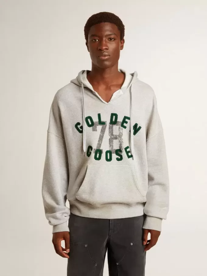 Kapuzensweatshirt in Used-Grau mit gesticktem Vintage-Logo