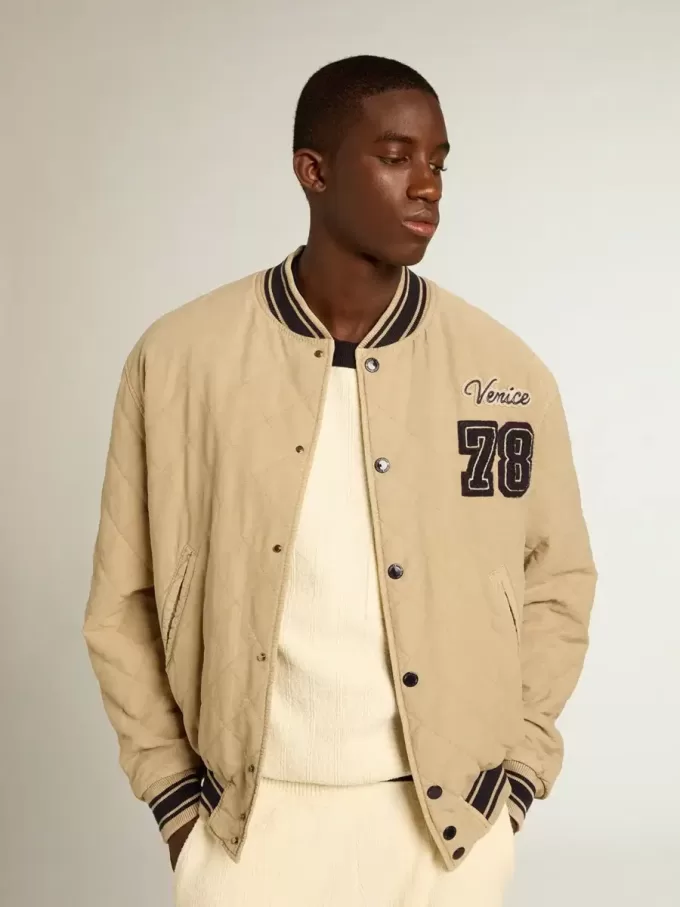 Khakifarbene Bomberjacke aus gesteppter Baumwolle Khakifarbene Bomberjacke aus gesteppter Baumwolle