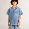 Kinder-Jeansshorts mit Stickerei auf der Rückseite
