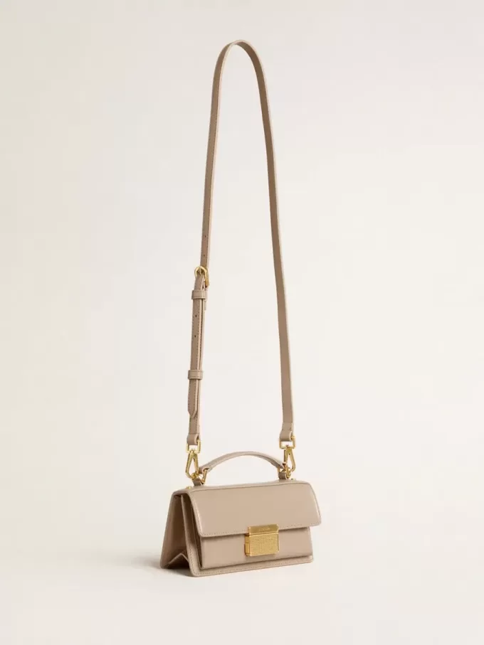 Kleine Venezia-Tasche aus beigem Leder mit Golddetails