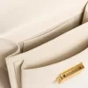 Kleine Venezia-Tasche aus butterfarbenem Leder mit geflochtenem Schal