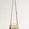 Kleine Venezia-Tasche aus hellgrünem Leder mit Python-Print und goldenen Details Kleine Venezia-Tasche aus hellgrünem Leder mit Python-Print und goldenen Details