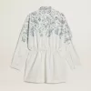Kurzes Hemdkleid für Damen aus weiß gestreifter Baumwolle mit marineblauem Print Kurzes Hemdkleid für Damen aus weiß gestreifter Baumwolle mit marineblauem Print