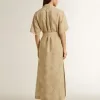 Kurzärmeliges Hemdkleid für Damen aus beigem Jacquard mit Blumenmuster