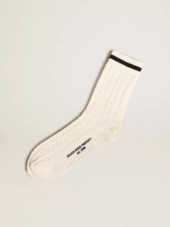 Lange gerippte Socken in Vintage-Weiß mit schwarzem Streifen Lange gerippte Socken in Vintage-Weiß mit schwarzem Streifen