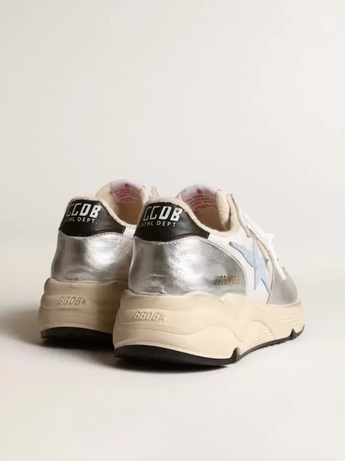 Laufsohle aus Nylon und silbernem Metallic-Leder mit hellblauem Stern