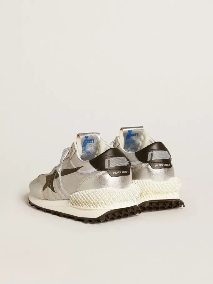 Marathon für Damen mit silbernem Ripstop-Nylon-Obermaterial und schwarzem Stern Marathon für Damen mit silbernem Ripstop-Nylon-Obermaterial und schwarzem Stern