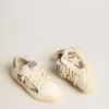 May Teen aus weißem Leder und roségoldfarbenem Glitzer mit beigem Wildlederstern May Teen aus weißem Leder und roségoldfarbenem Glitzer mit beigem Wildlederstern