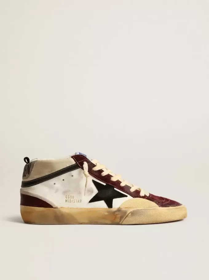 Mid Star aus Nappa mit schwarzem Wildlederstern und weinroten Einsätzen Mid Star aus Nappa mit schwarzem Wildlederstern und weinroten Einsätzen