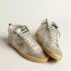 Mid Star für Damen aus weißem und taubengrauem Wildleder mit Swarovski-Kristallen Mid Star für Damen aus weißem und taubengrauem Wildleder mit Swarovski-Kristallen