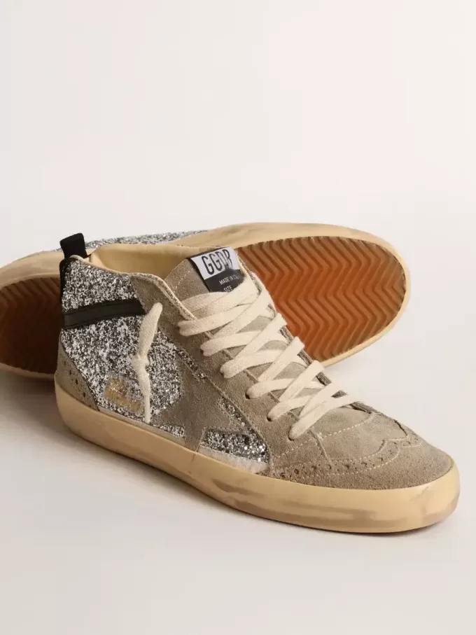 Mid Star in Silberglitzer mit Wildlederstern und schwarzem Flash